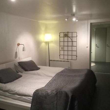 Bo Centralt I Vaernamo エクステリア 写真