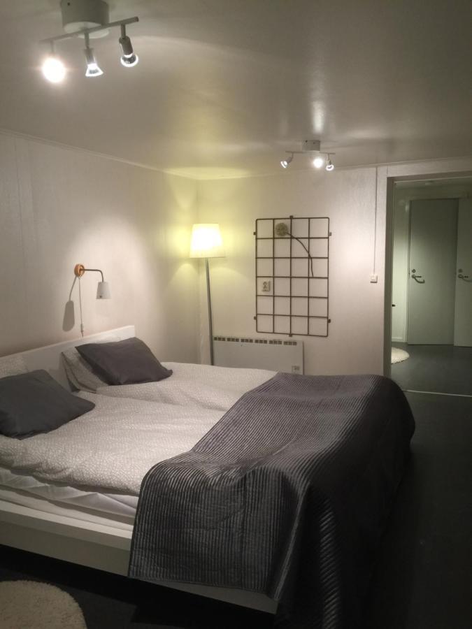 Bo Centralt I Vaernamo エクステリア 写真