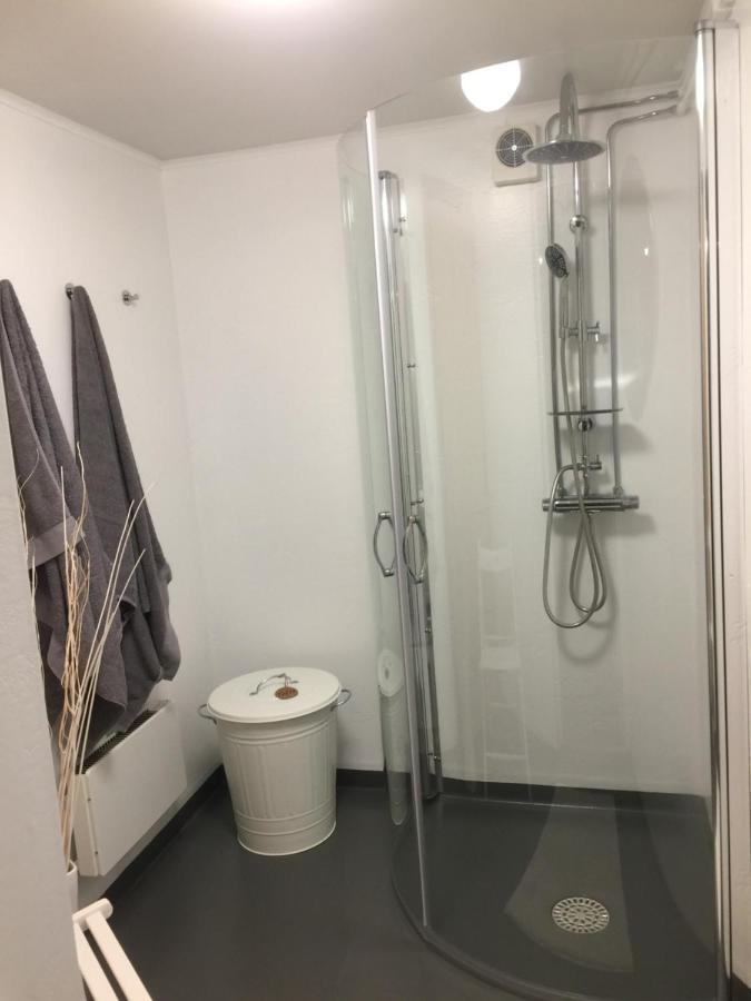 Bo Centralt I Vaernamo エクステリア 写真